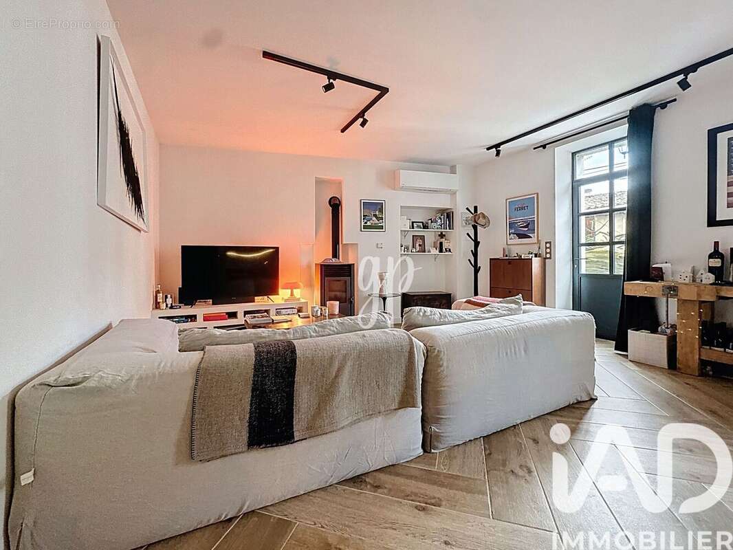 Photo 2 - Maison à ROBION