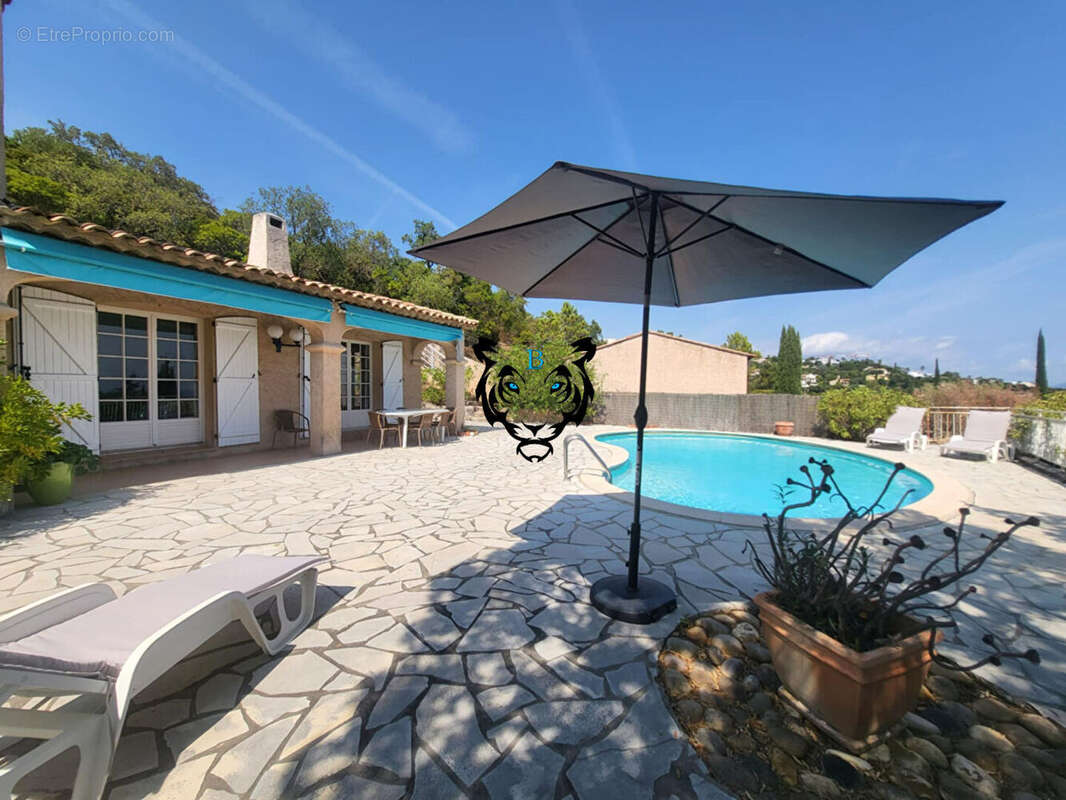 Maison à LES ISSAMBRES