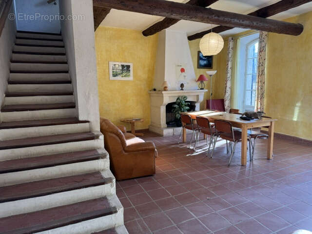 Maison à LA ROQUE-D'ANTHERON