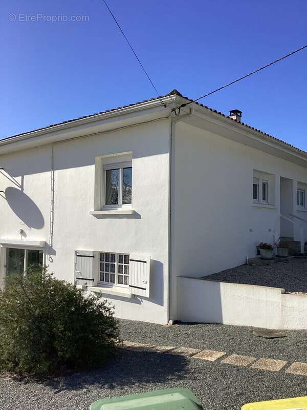 Rez-de-jardin - Maison à LE VERDON-SUR-MER