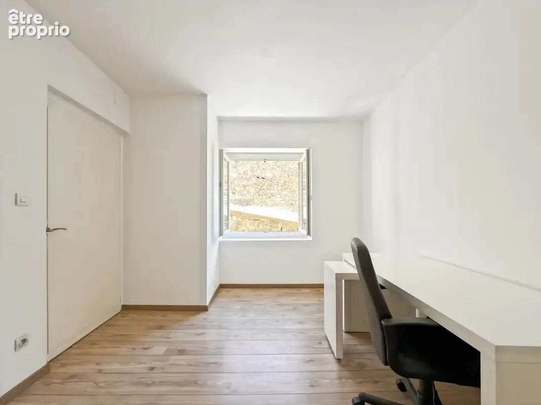 Maison rénovée avec terrasse et cour au cœur de Paulhan - photo 8