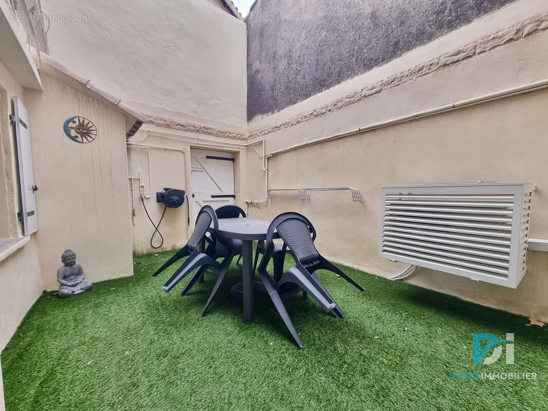 Appartement à POMEROLS