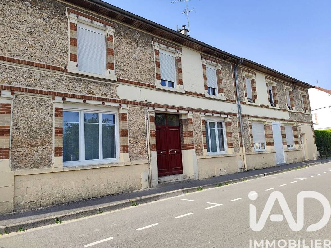 Photo 1 - Maison à MAILLY-LE-CAMP