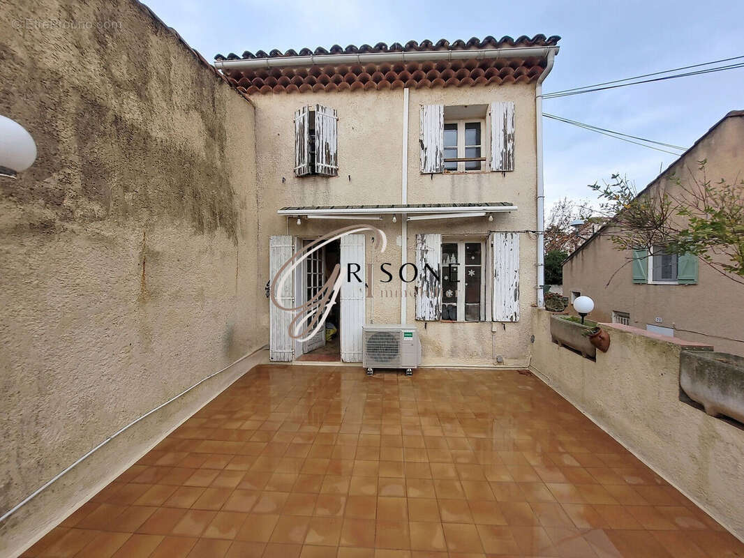 Maison à SIX-FOURS-LES-PLAGES