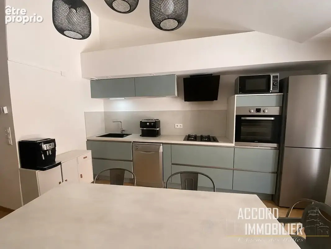 Maison de village avec terrasse et garage sur puisserguier - photo 2