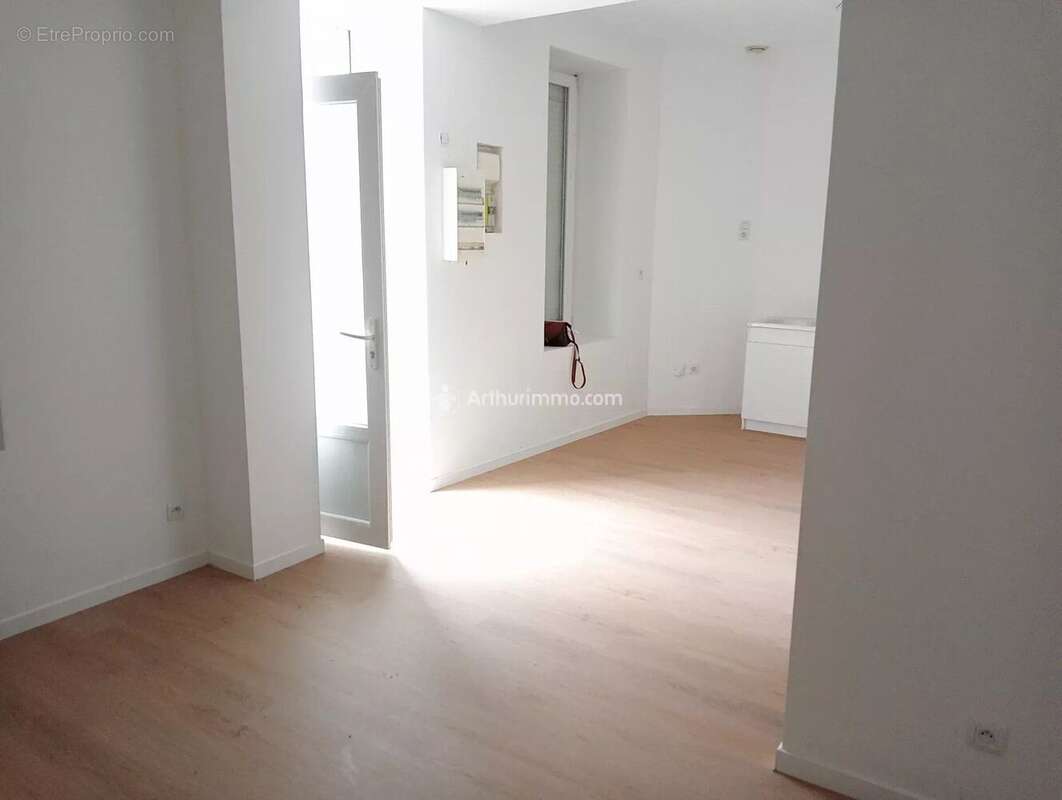 Maison à CHAMPGENETEUX