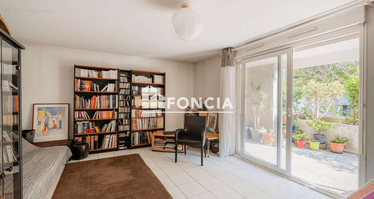 Appartement à MARSEILLE-9E