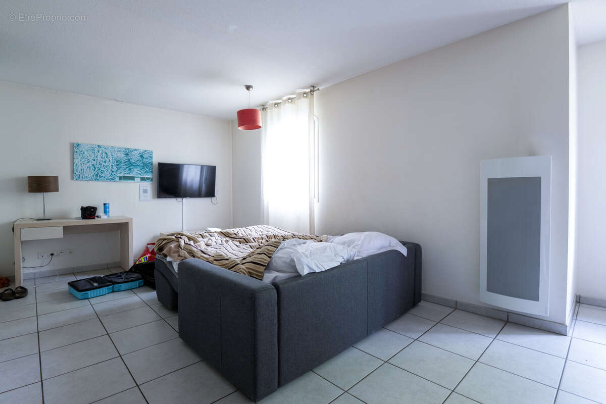 Appartement à SAINT-JEAN-D'ILLAC