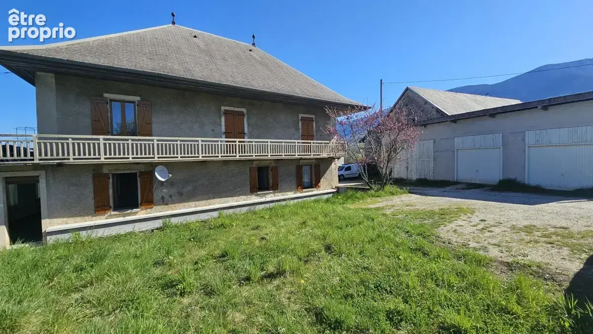 Maison 200 m² à Montcel  - photo 3