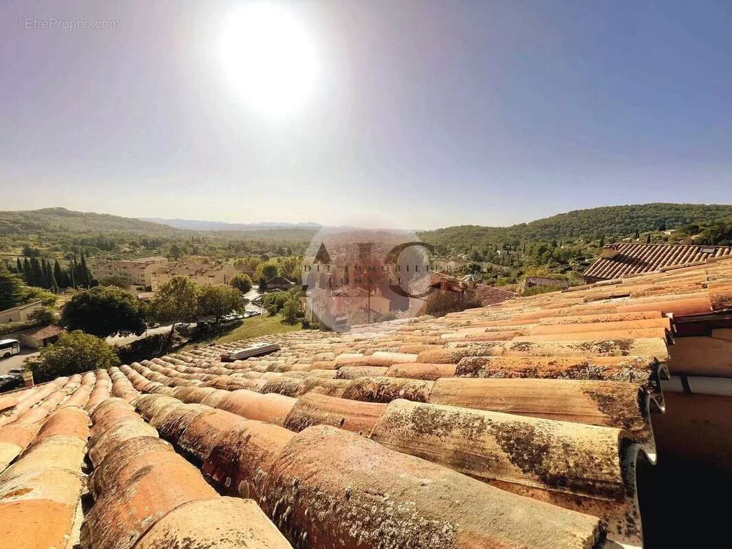 Appartement à SEILLANS