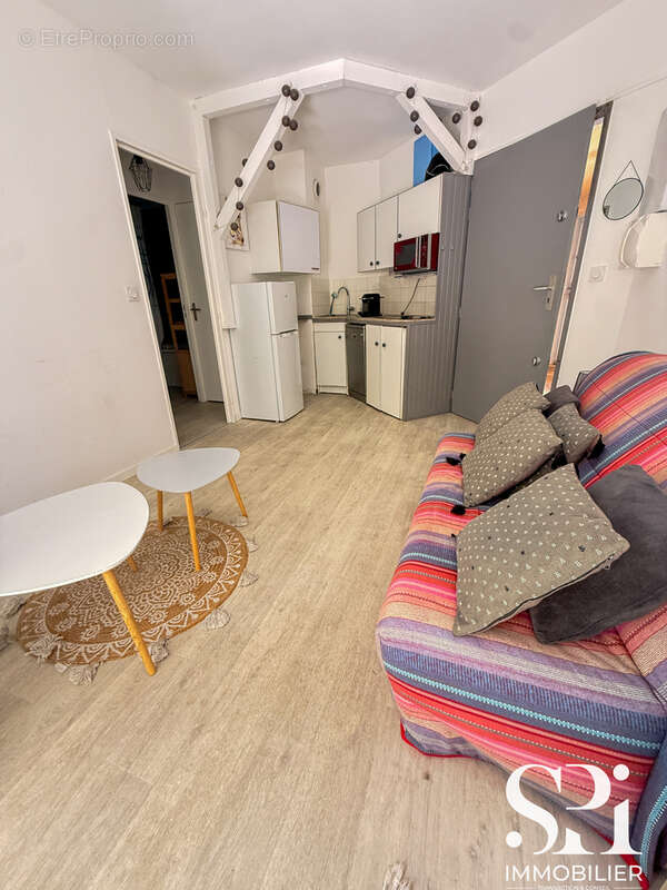 À VENDRE   Appartement T2 vendu meublé - Loggia + parking  -TAMARIS - photo 2