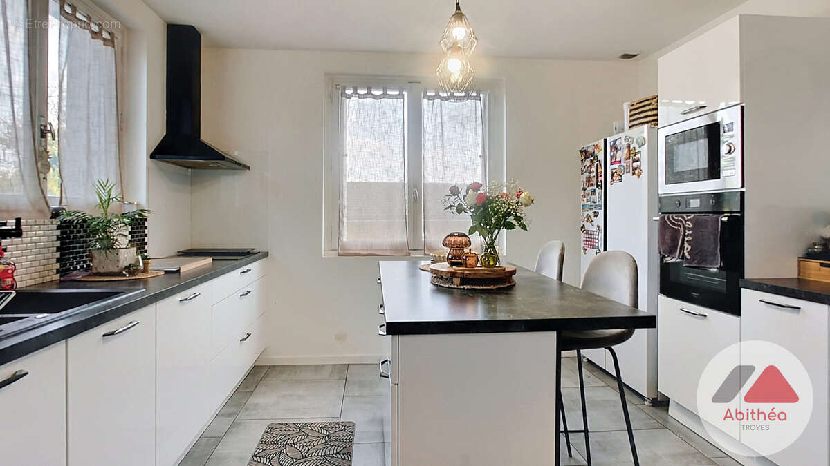 Maison à SAINT-ANDRE-LES-VERGERS