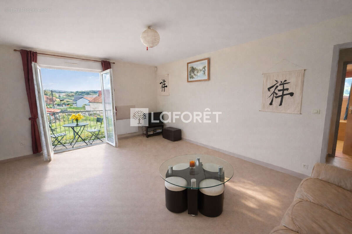 Appartement à MARNAY