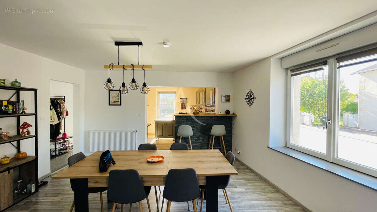 Maison à DOGNEVILLE