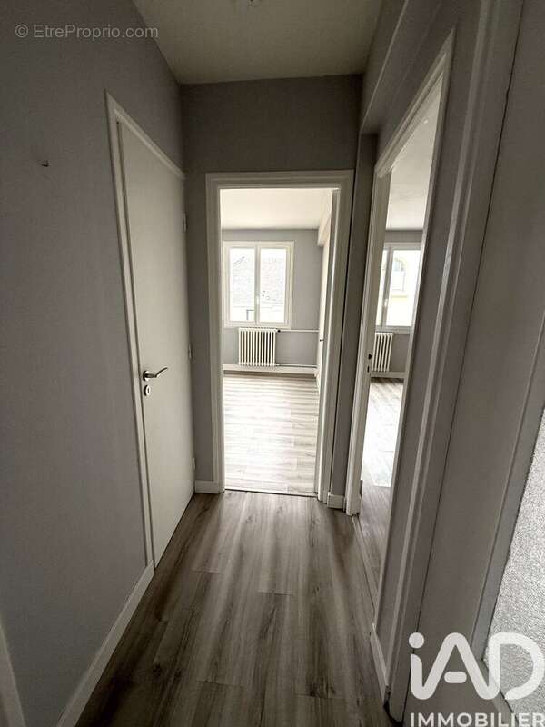 Photo 8 - Appartement à LANDERNEAU