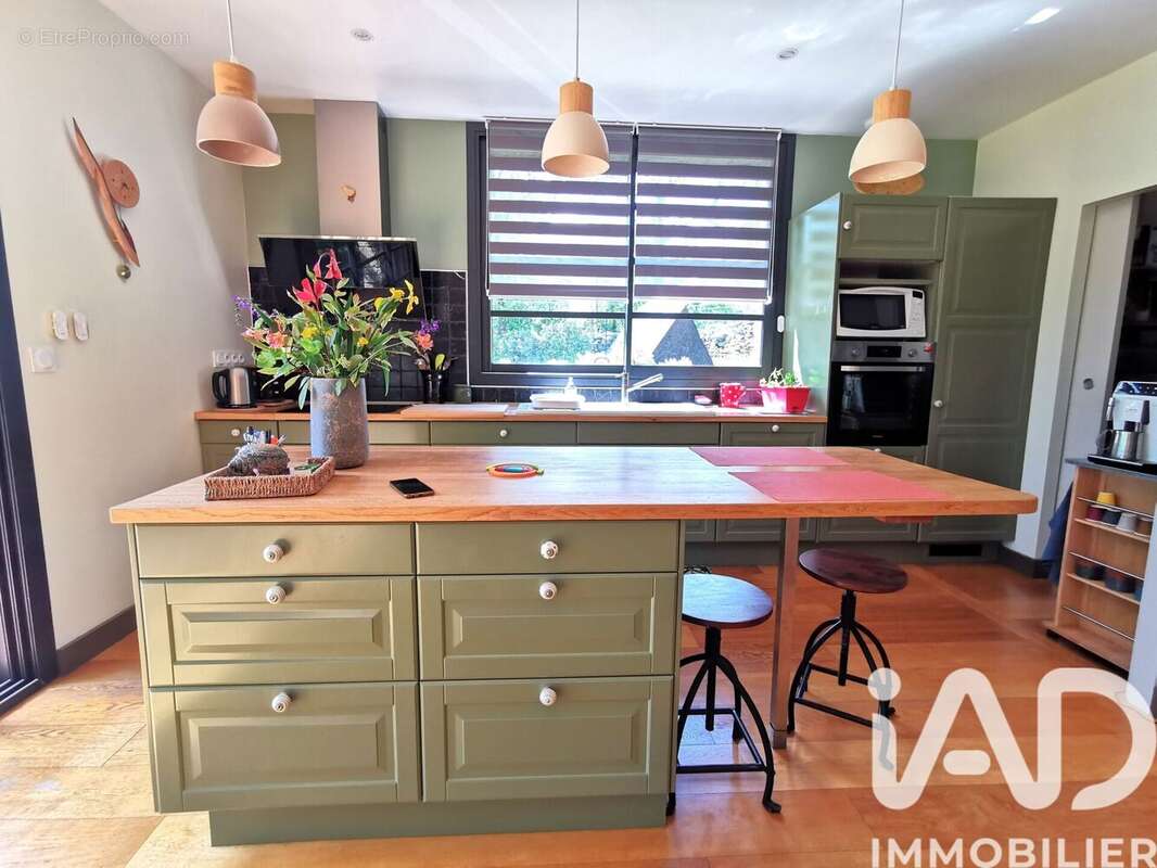 Maison 145 m² à Assier  - photo 2