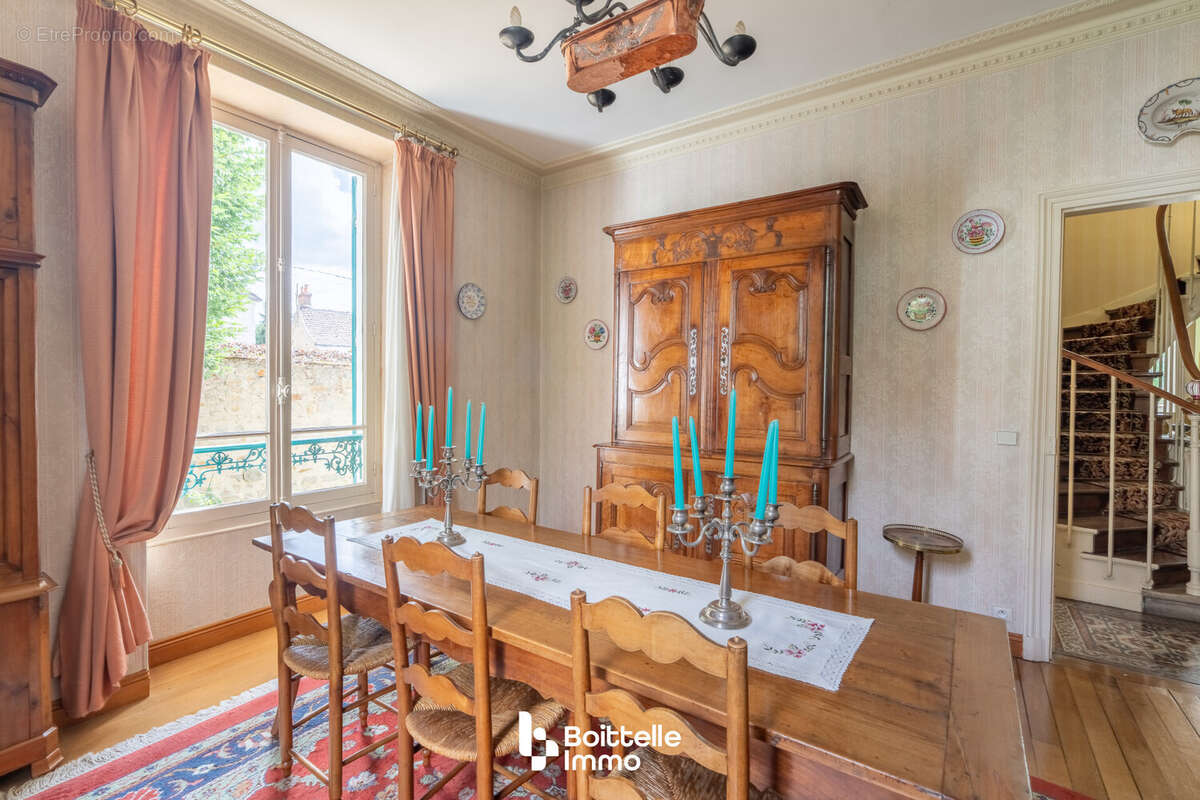 Maison 9 pièces 231 m² à vendre à Chailly-En-Biere (77930) - photo 5