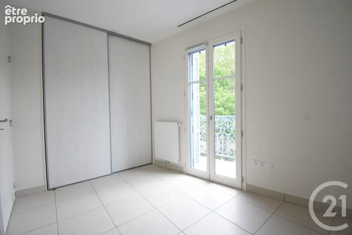 Appartement 3 pièces 64 m² à vendre à Vichy (03200) - photo 5