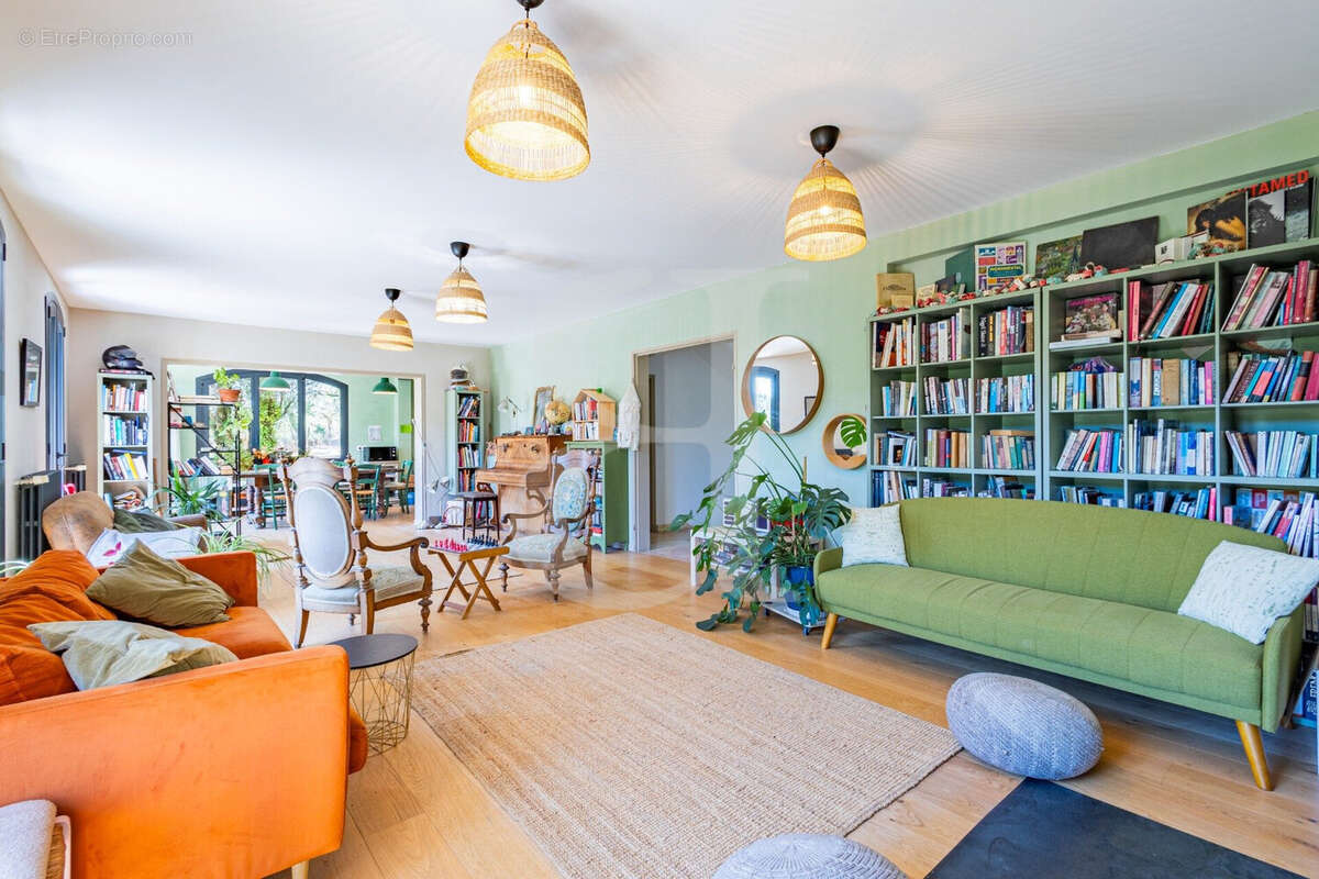 Maison à VAISON-LA-ROMAINE