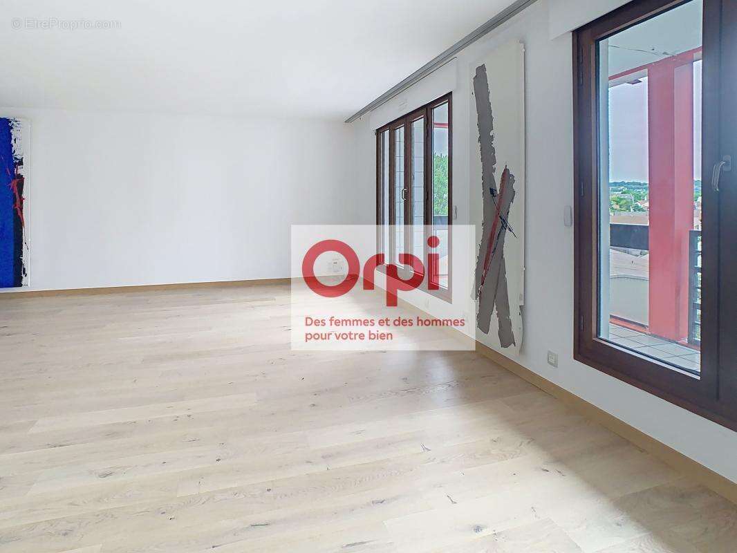 Appartement à ISSY-LES-MOULINEAUX