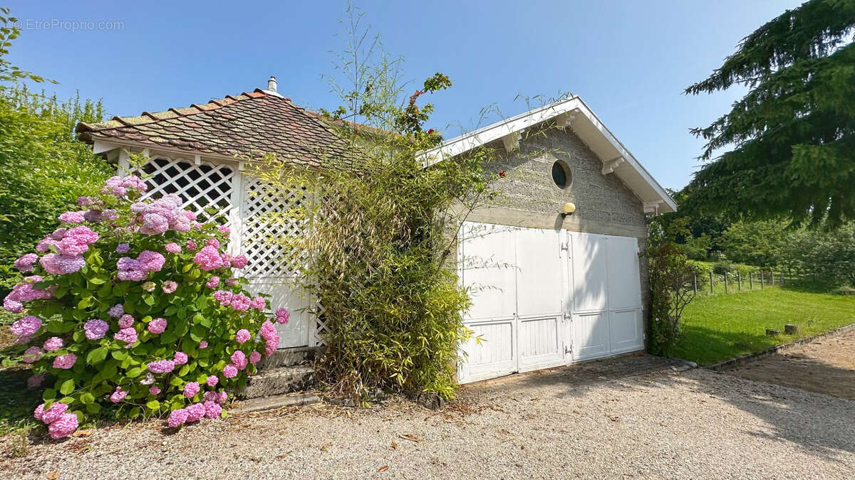 Maison à COUBLEVIE