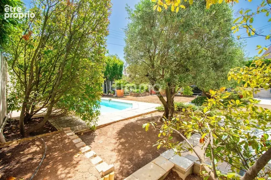 Marseille 12ème/ Maison/ Terrain/ Piscine/ Garage - photo 5