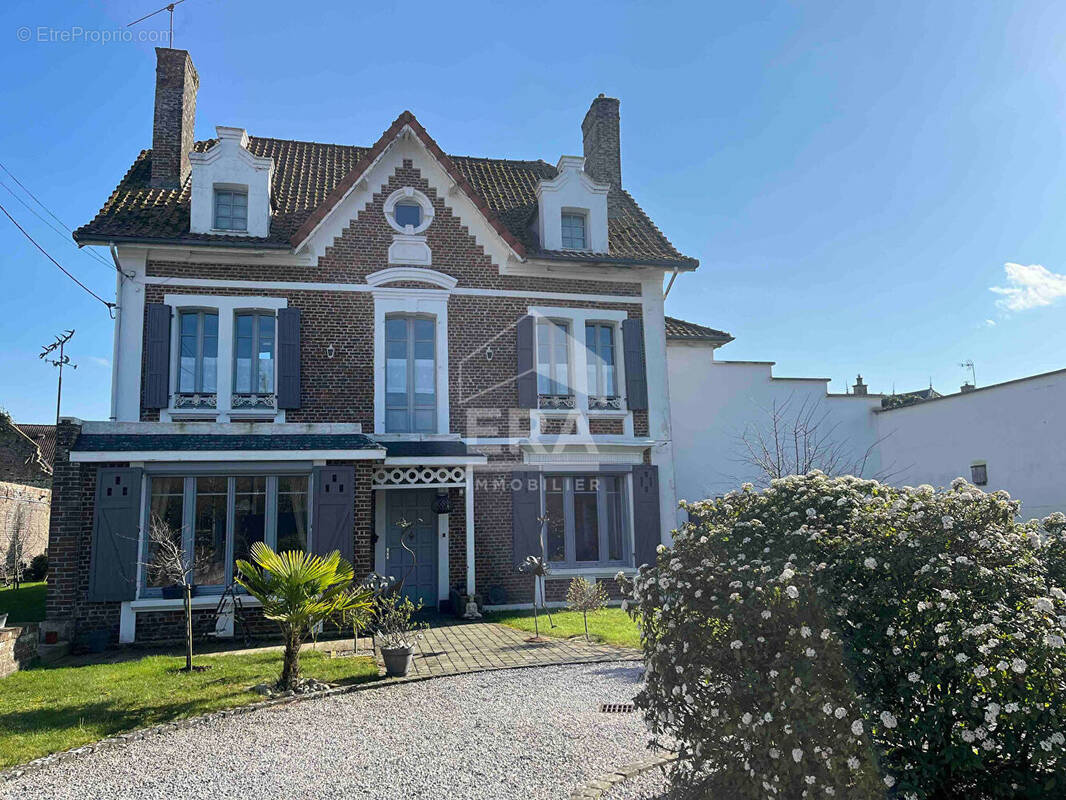 Maison à HESDIN