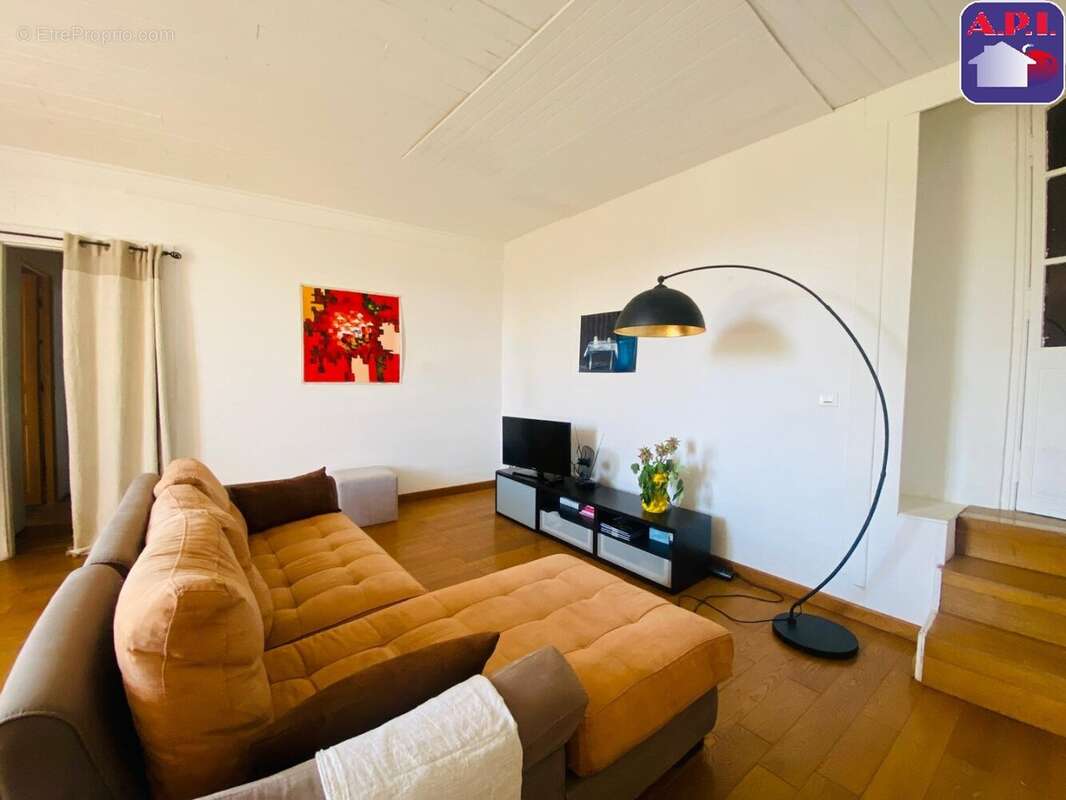Maison 230 m² à Carla-Bayle  - photo 5