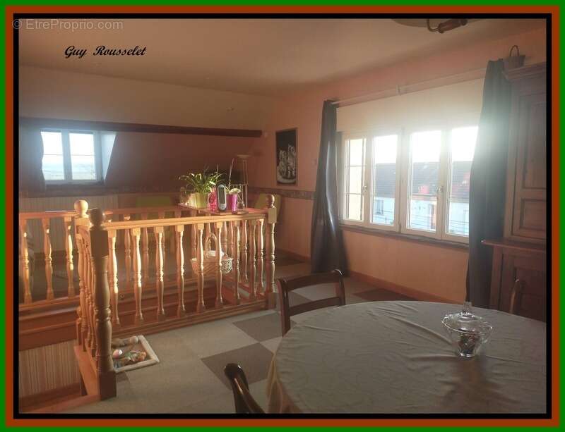 Maison à COURCELLES-LES-SEMUR