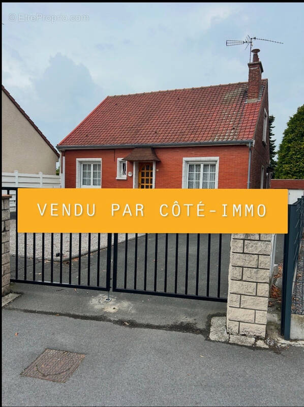 Maison à AUBY