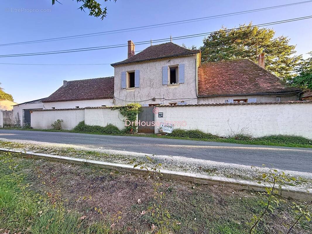 Maison à LAMONZIE-SAINT-MARTIN