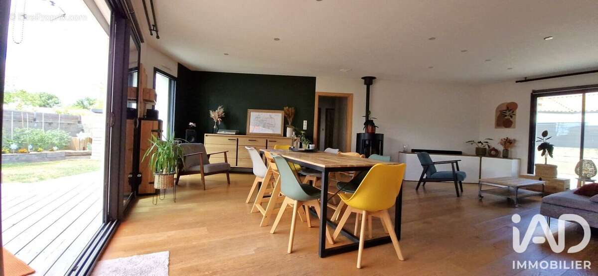 Maison 97 m² à Bouguenais  - photo 4