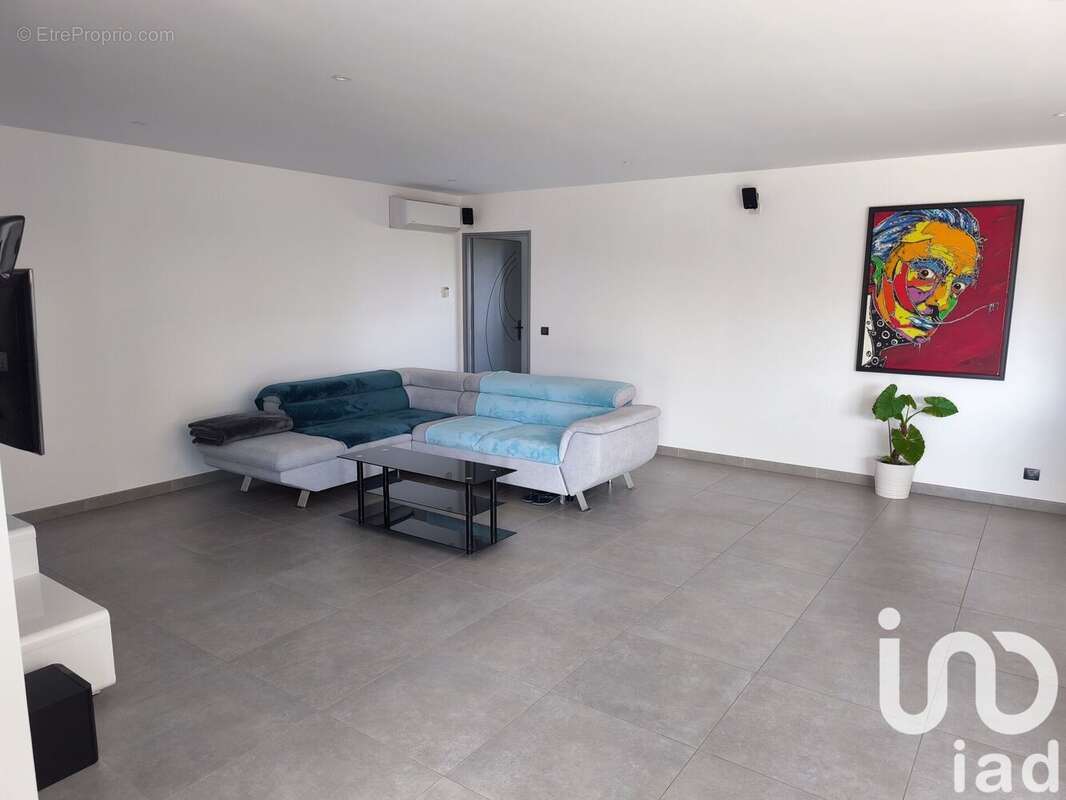 Maison 110 m² à Caves  - photo 8