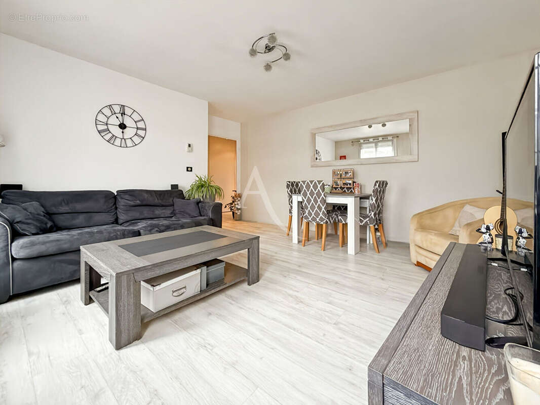 Appartement à COURDIMANCHE