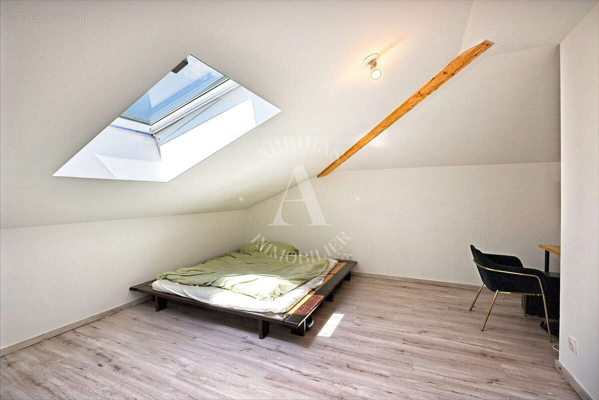 Appartement 130 m² à Crozet  - photo 4