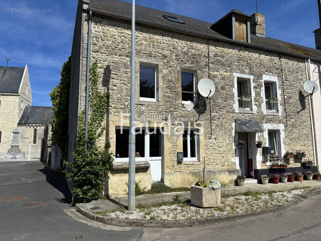 Maison à OSMANVILLE