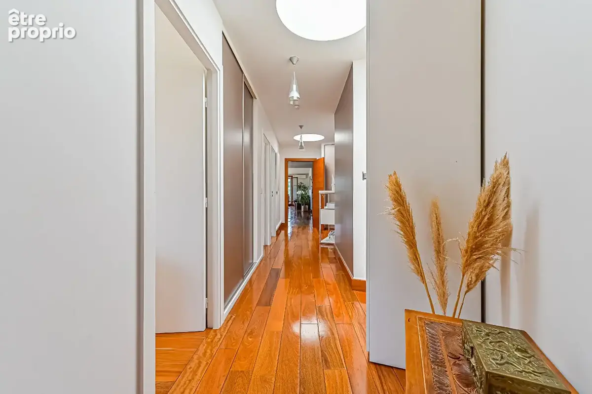 Magnifique appartement familial 5 pièces de 128m2 avec grand extérieur de 112m2 - photo 7