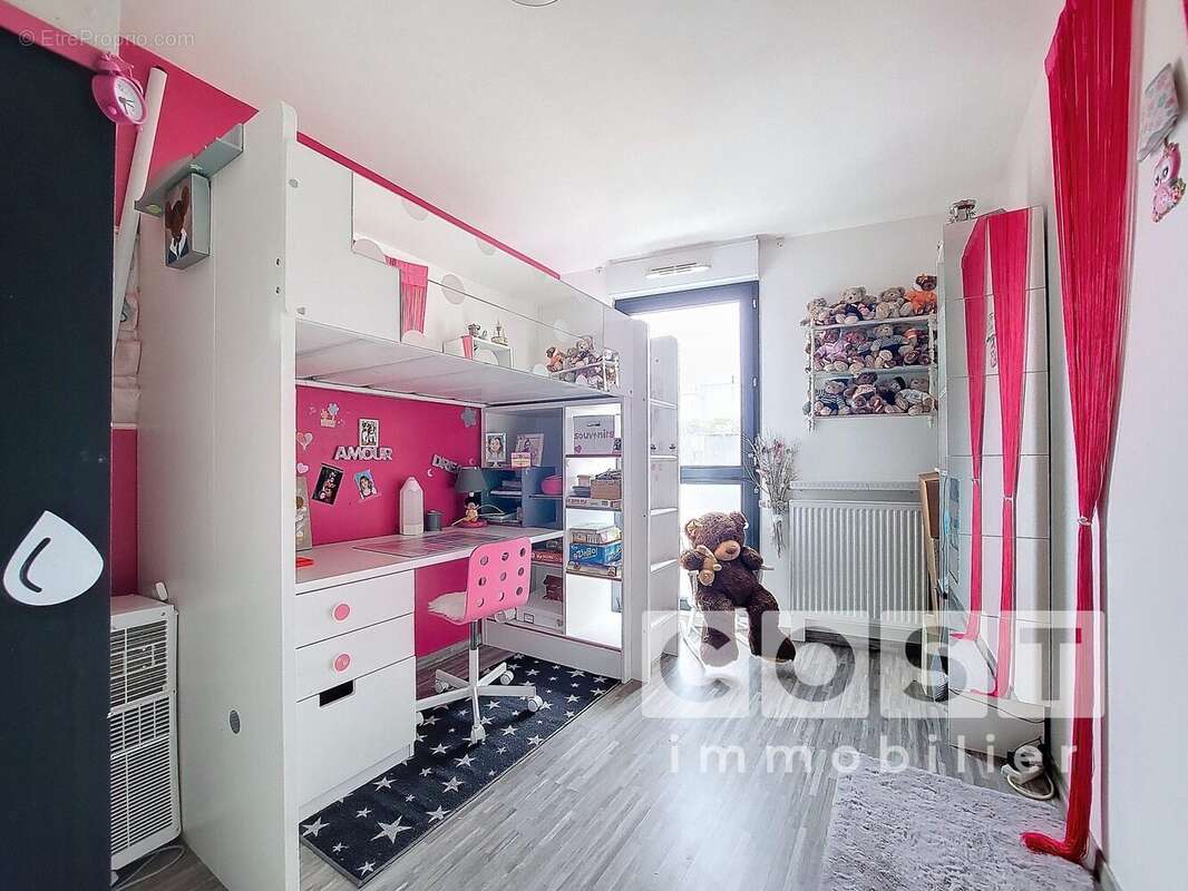 Appartement à GENNEVILLIERS