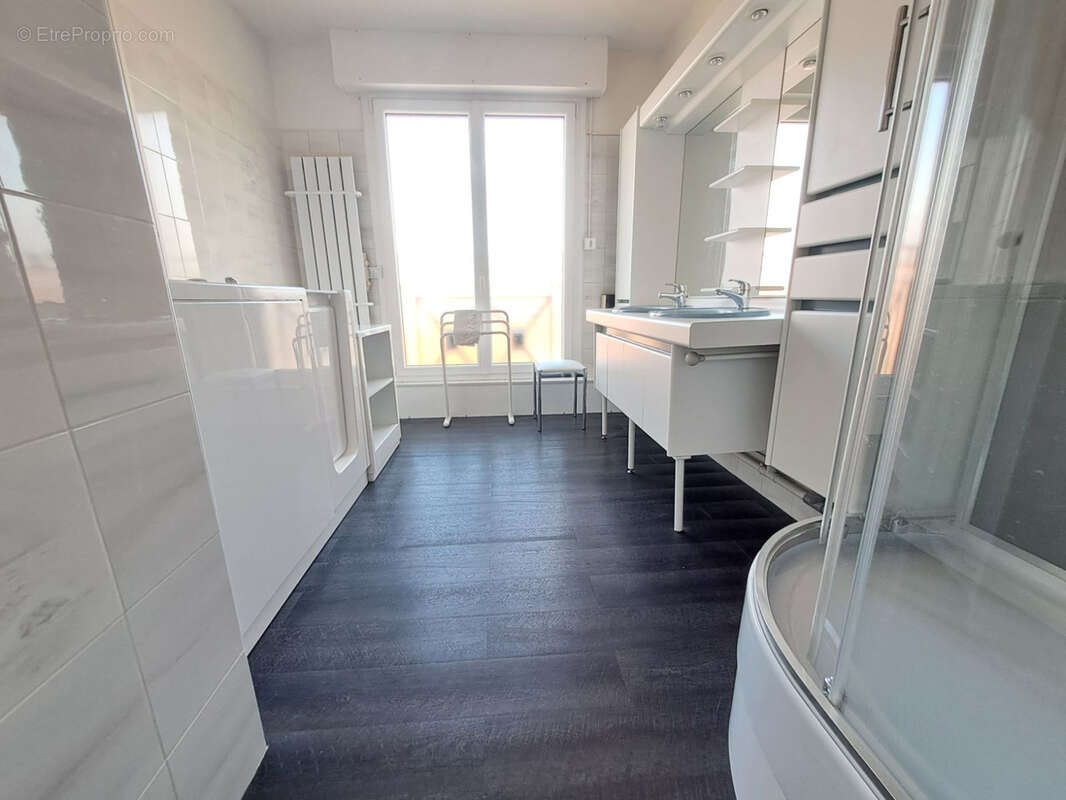 Appartement 2 chambres balcon garage cave - photo 7