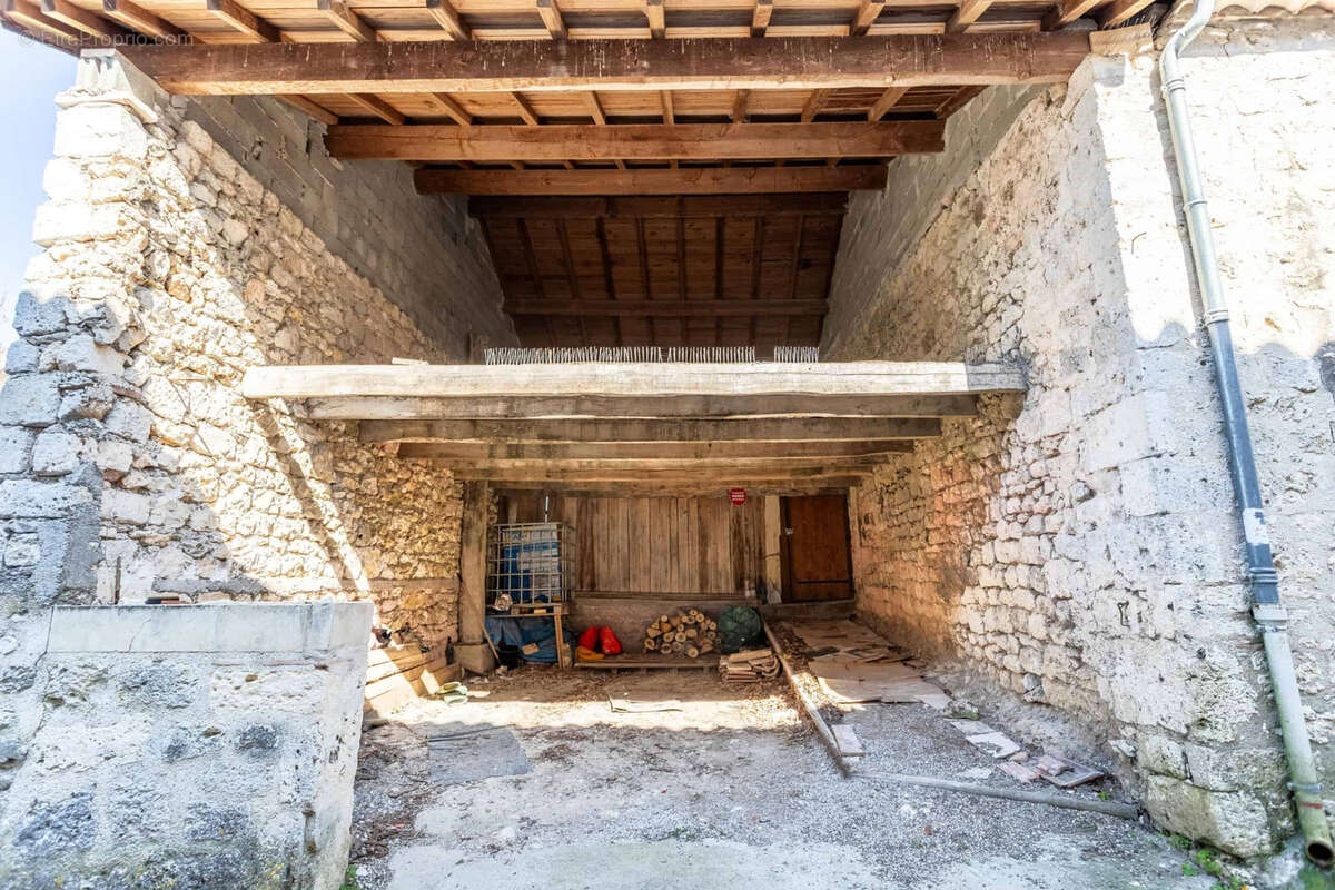 Maison de village avec dépendance et jardin - photo 35