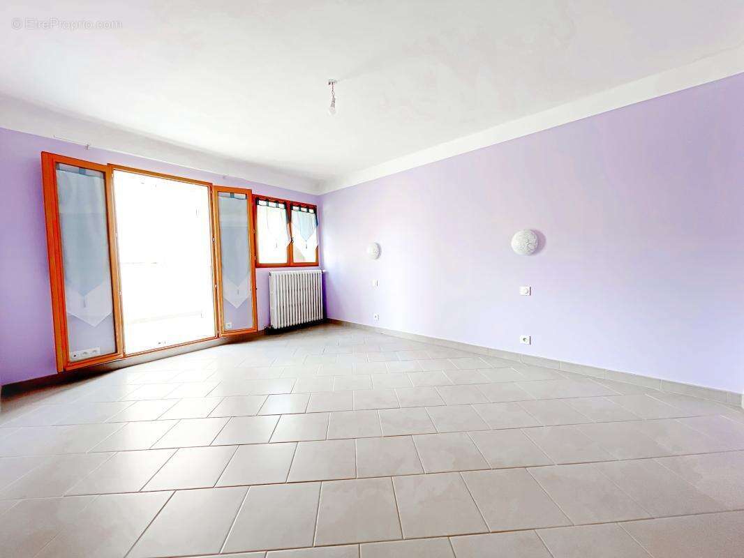 Maison à SAINTE-TULLE