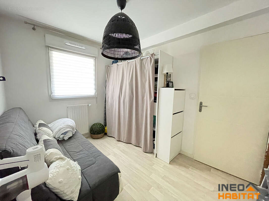 Appartement à LA MEZIERE