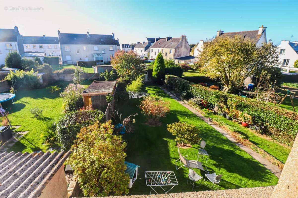 Maison à CARHAIX-PLOUGUER