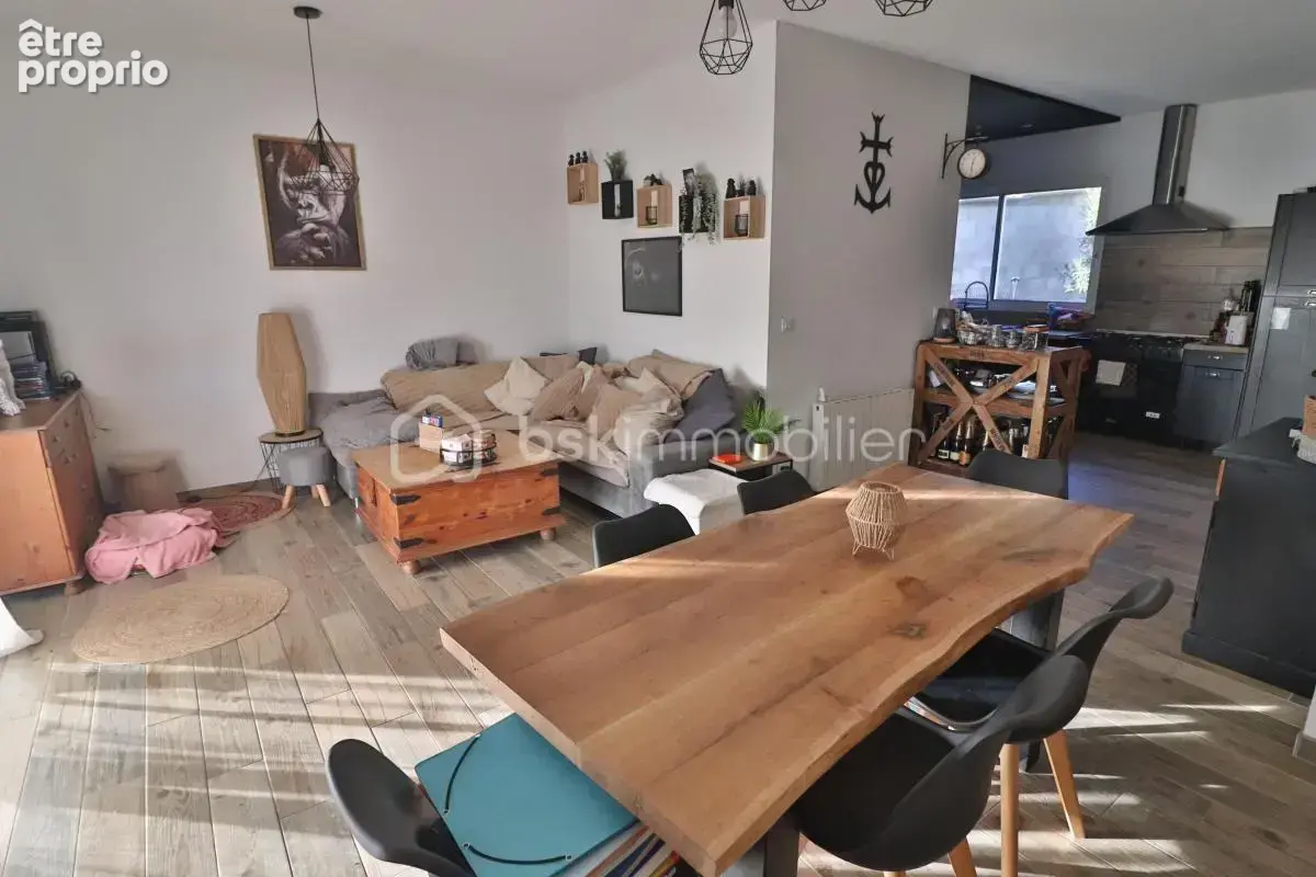 Maison R+1, 112m² habitable sur 320m² de terrain, 3 chambres, piscine - photo 2