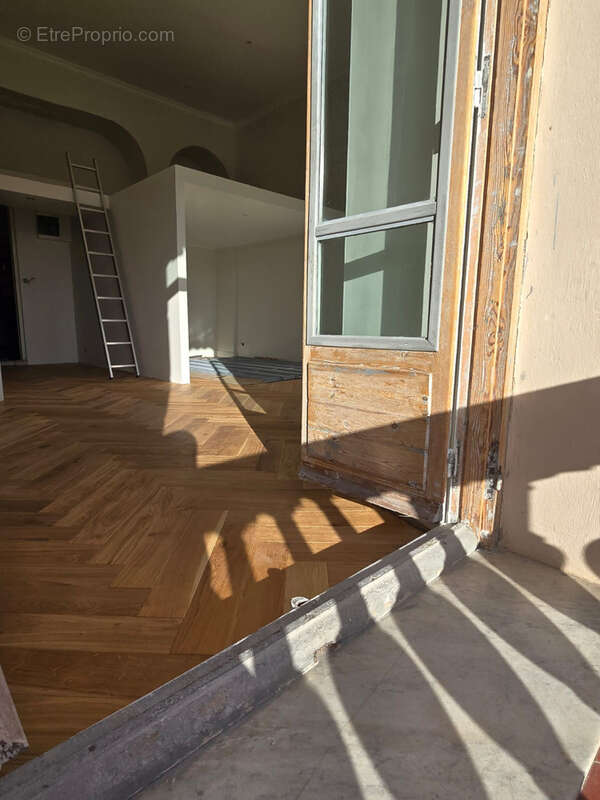 Appartement à MENTON