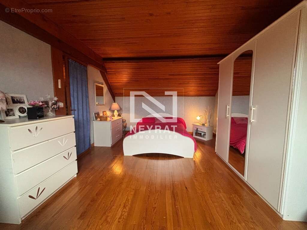 Maison à LE CREUSOT