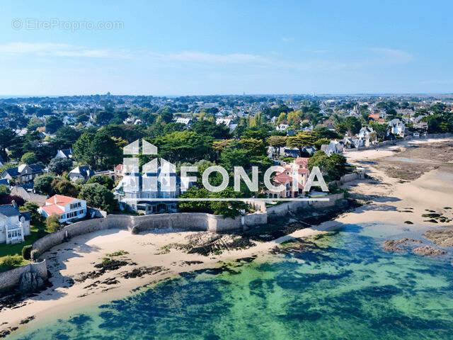 Terrain à LE POULIGUEN