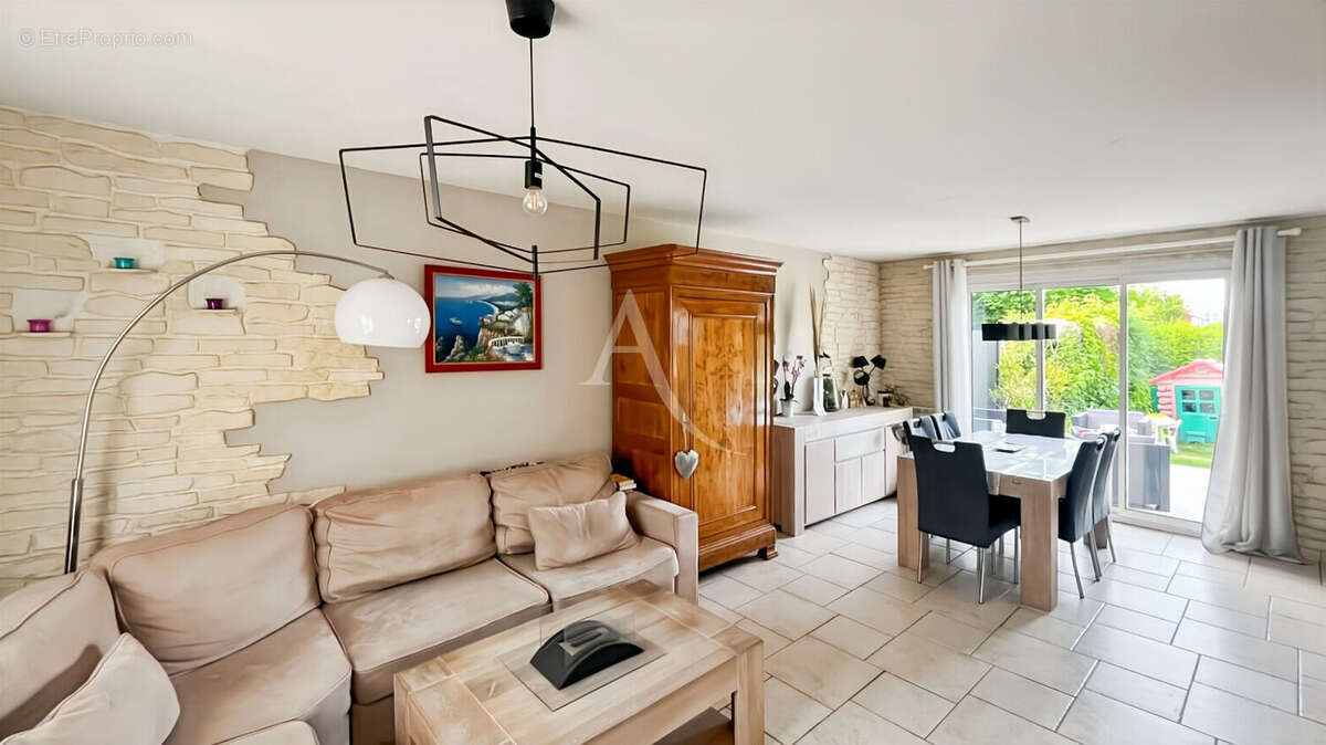 Maison à MEULAN