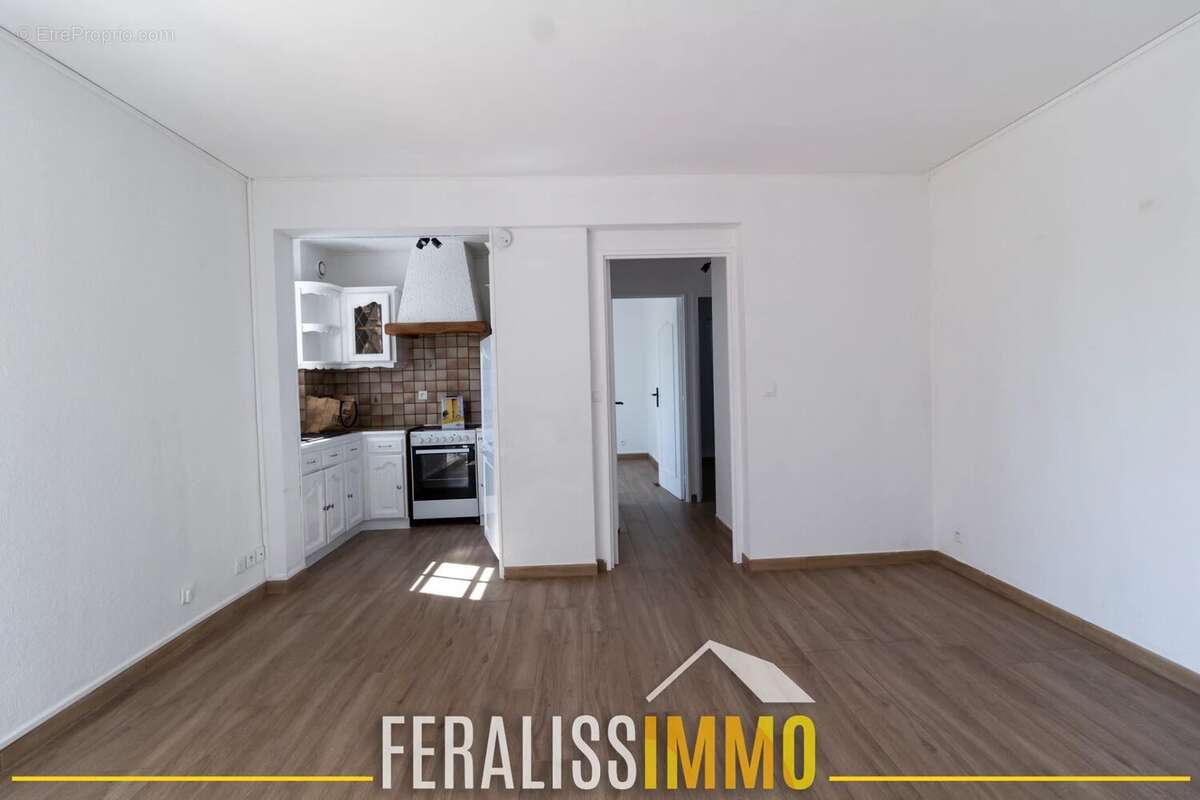 Appartement à VAUX-SUR-SEINE