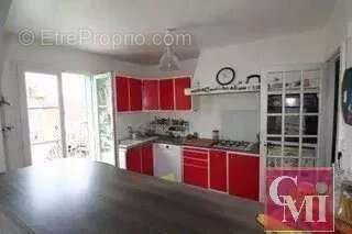 Pavillon de plain-pied sur s/sol total et sur 706m2 de terra - photo 5